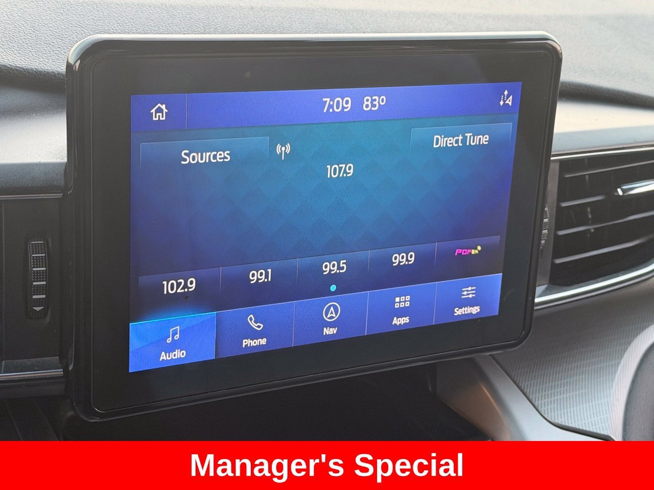 Used 2021 Ford Explorer XLT w/ Equipment Group 202A RWD image 23