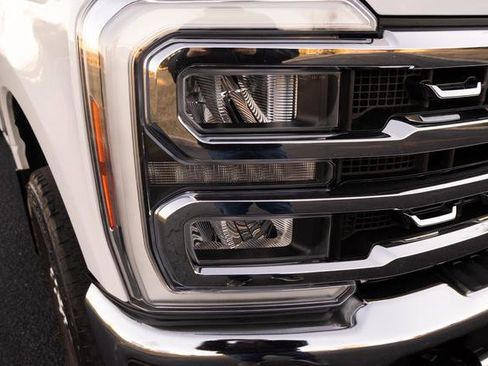 Used 2023 Ford F350 Lariat w/ Lariat Ultimate Package image 40