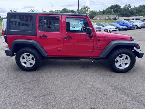 Used 2017 Jeep Wrangler Unlimited Sport w/ Quick Order Package 24S AWD/4WD image 4