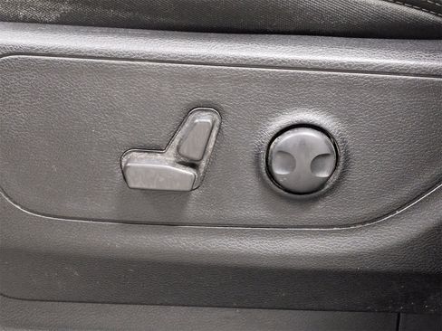 Used 2022 RAM 1500 Big Horn image 18