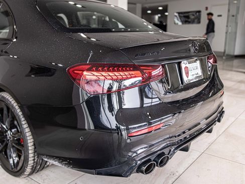 Used 2022 Mercedes-Benz E 53 AMG 4MATIC Sedan image 13