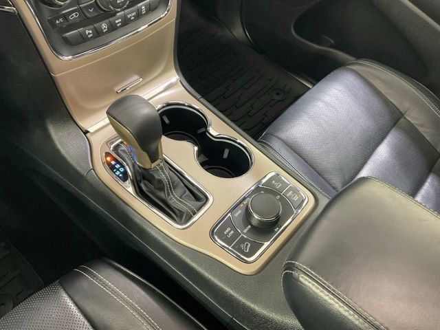 Used 2017 Jeep Grand Cherokee Overland AWD/4WD image 13
