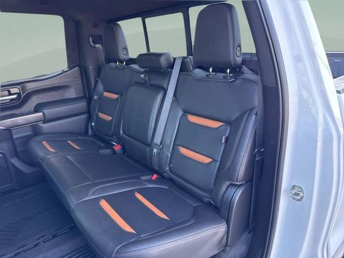 Used 2020 GMC Sierra 1500 AT4 w/ AT4 Premium Package image 12