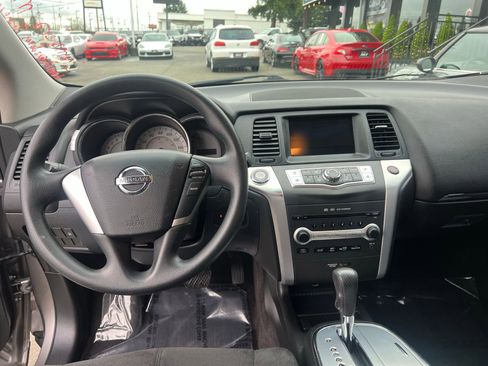 Used 2009 Nissan Murano S image 24