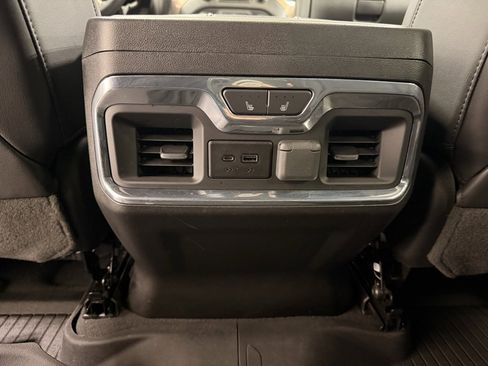 Used 2023 Chevrolet Silverado 3500 High Country image 27