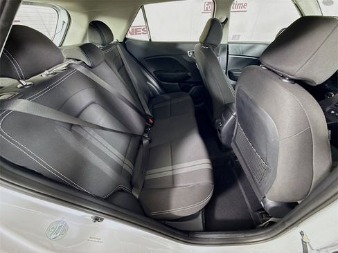 Certified 2025 Hyundai Venue SEL image 29