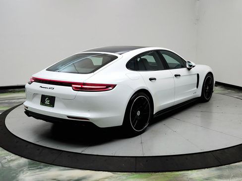 Used 2019 Porsche Panamera GTS AWD/4WD image 5