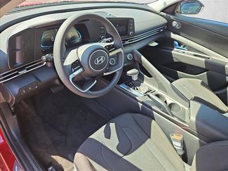 New 2026 Hyundai Elantra SE video 3