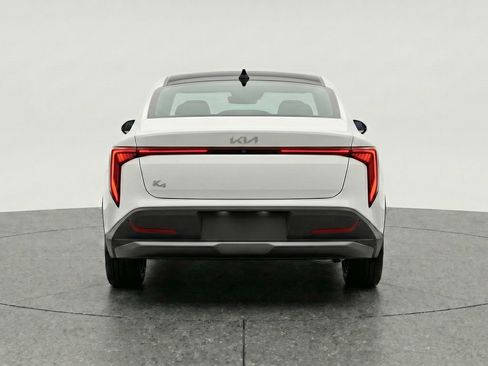 Used 2025 Kia K4 LXS FWD image 7