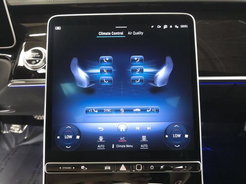 Used 2023 Mercedes-Benz S 580 4MATIC Sedan w/ AMG Line image 18