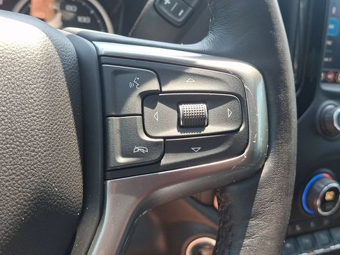 Used 2019 Chevrolet Silverado 1500 LTZ w/ LTZ Premium Package AWD/4WD image 23