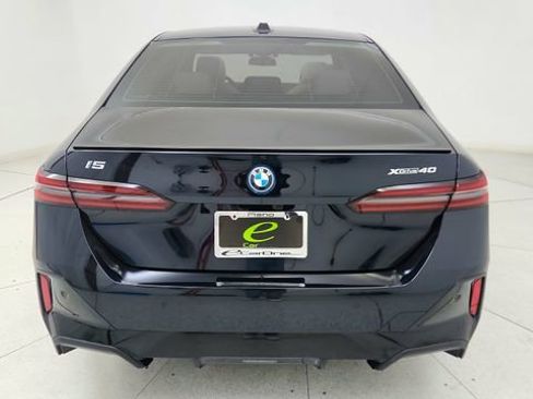 Used 2025 BMW i5 xDrive40 w/ M Sport Package image 5