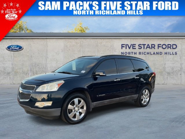 Used 2009 Chevrolet Traverse LT w/ California Edition Package FWD image 4