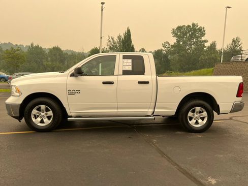 Used 2021 RAM 1500 Tradesman w/ Chrome Appearance Package AWD/4WD image 38