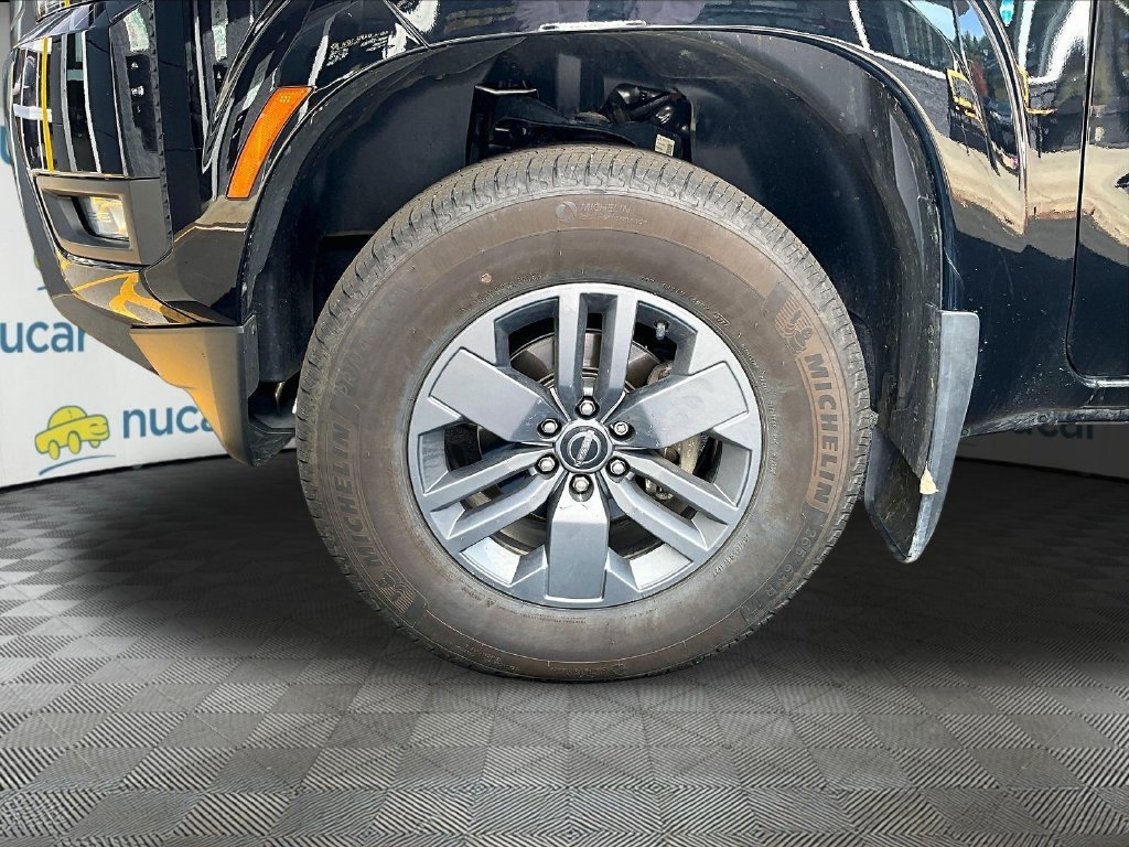 Used 2025 Nissan Frontier SV w/ SV Convenience Package AWD/4WD image 28