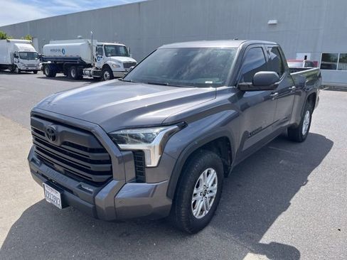 Used 2023 Toyota Tundra SR5 w/ SR5 Convenience Package AWD/4WD image 3