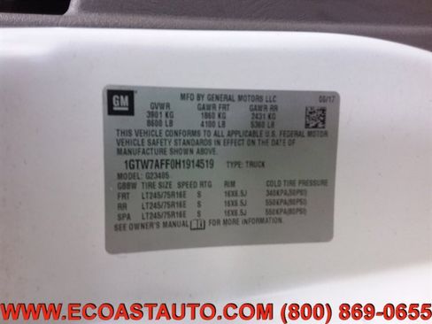 Used 2017 GMC Savana 2500 image 19