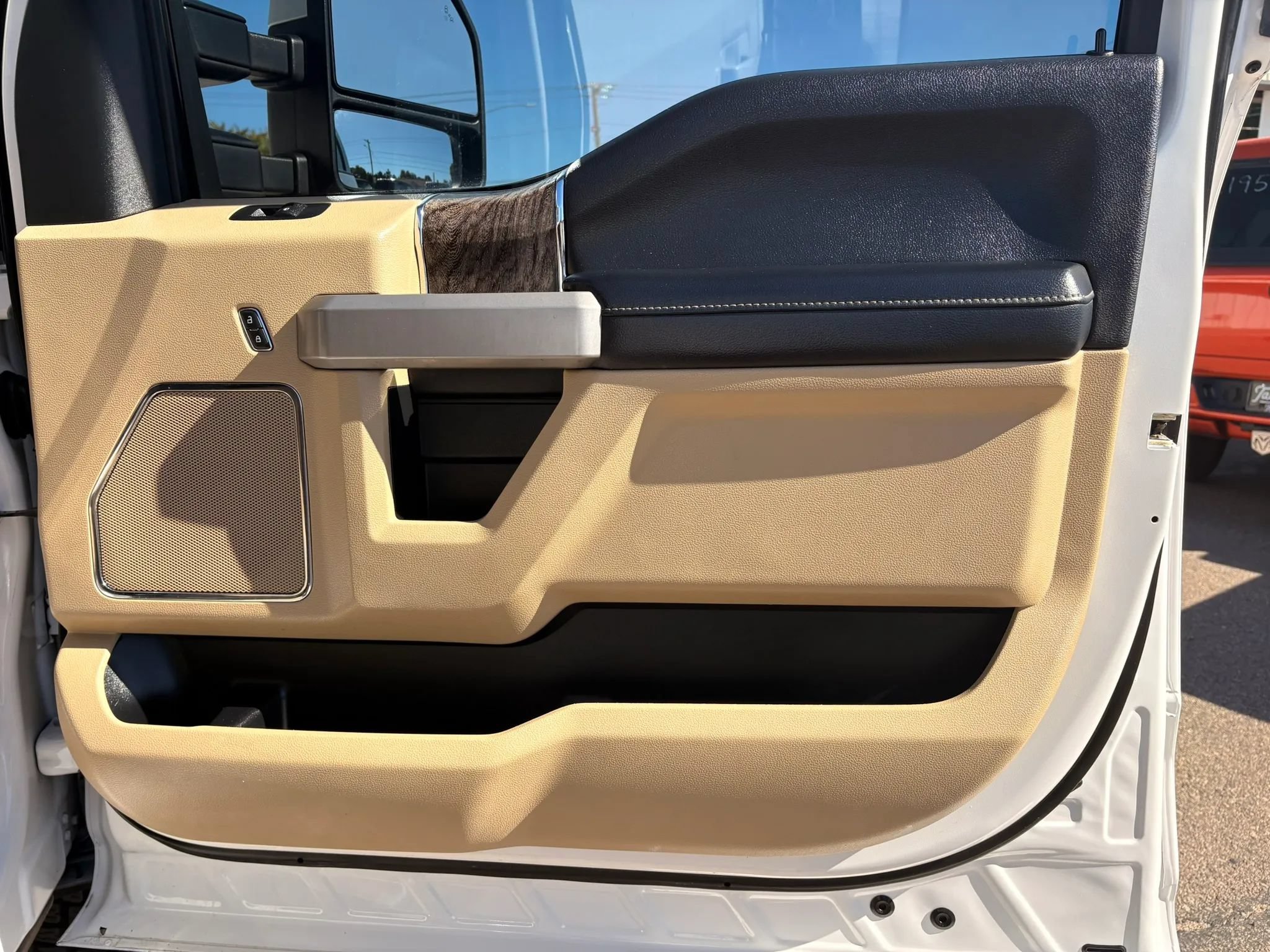 Used 2019 Ford F250 Lariat w/ Tow Technology Bundle AWD/4WD image 11