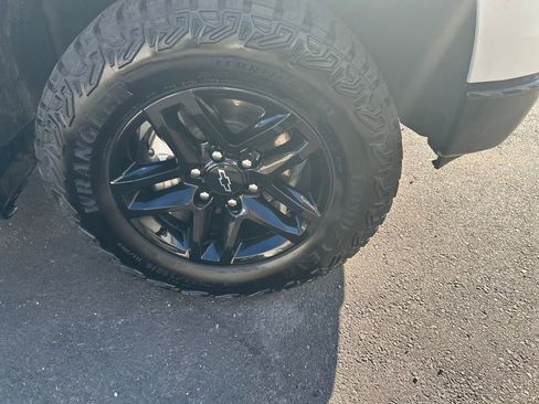 Certified 2024 Chevrolet Silverado 1500 Custom Trail Boss image 11