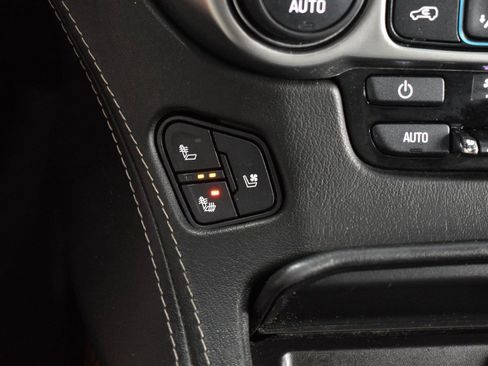 Used 2018 Chevrolet Tahoe Premier AWD/4WD image 28