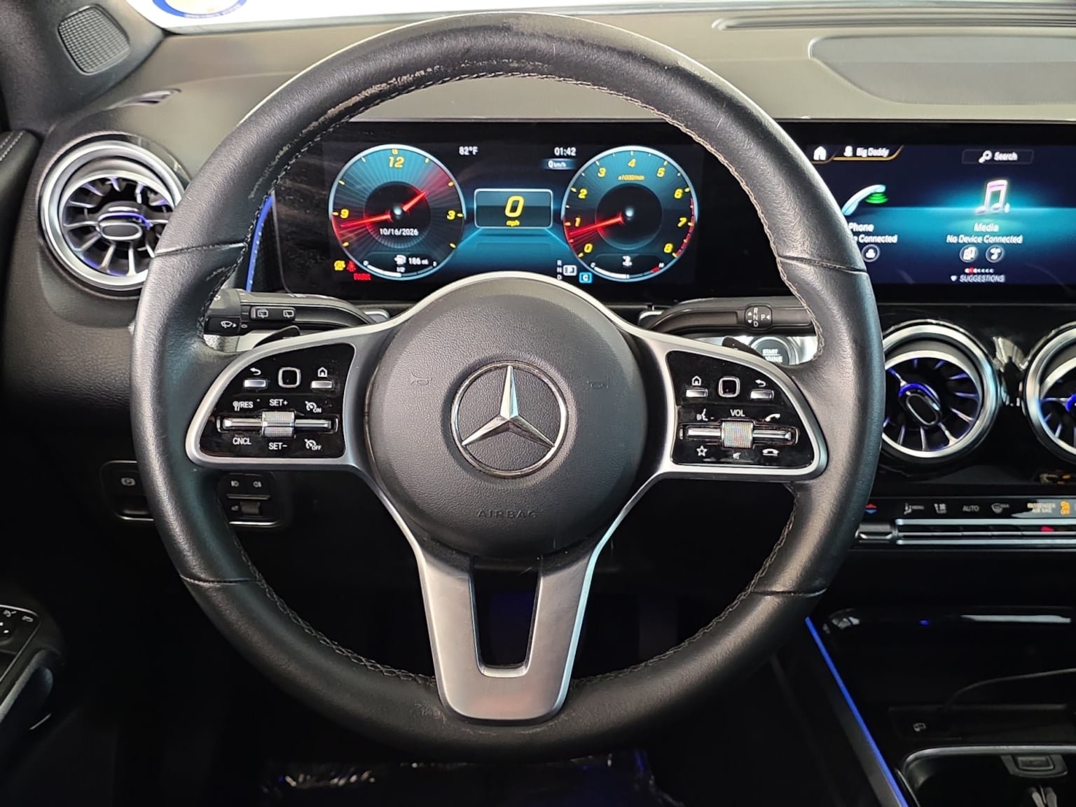 Used 2022 Mercedes-Benz GLB 250 4MATIC image 16