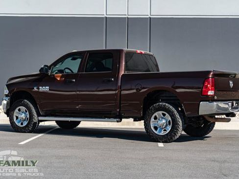 Used 2015 RAM 2500 Tradesman w/ Chrome Appearance Group image 5