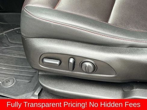 Used 2021 Chevrolet Blazer RS w/ Enhanced Convenience Package AWD/4WD image 28