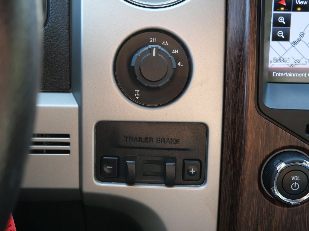 Used 2014 Ford F150 Lariat w/ Lariat Chrome Package AWD/4WD image 26