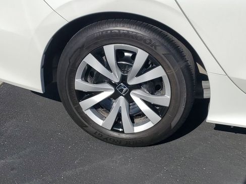 Certified 2025 Honda Civic LX image 7