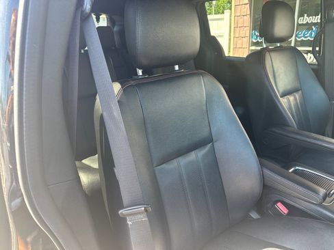 Used 2019 Dodge Grand Caravan GT FWD image 10
