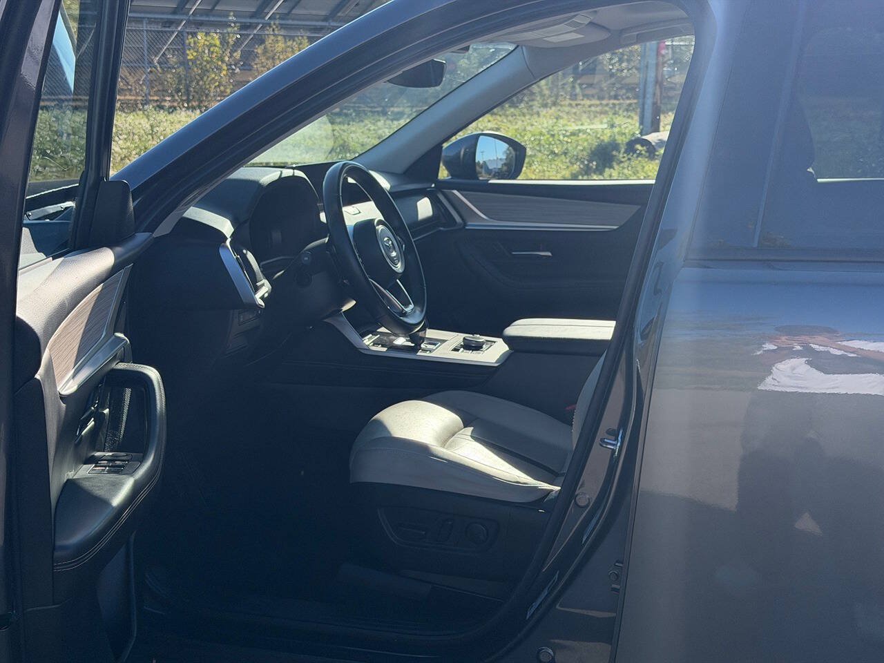 Used 2024 MAZDA CX-90 Plug-In Hybrid w/ Preferred AWD/4WD image 10