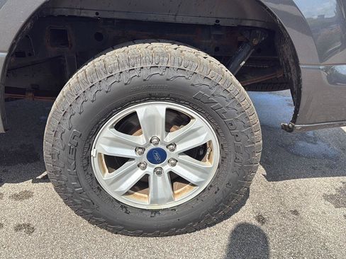 Used 2018 Ford F150 XLT w/ Equipment Group 301A Mid AWD/4WD image 16