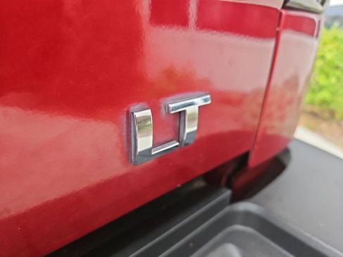 Used 2019 Chevrolet Silverado 2500 LT w/ LT Convenience Package image 26