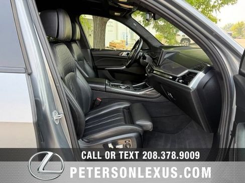 Used 2024 BMW X7 M60i AWD/4WD image 13