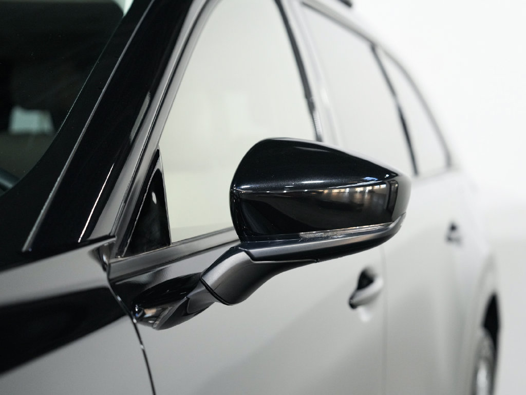 Used 2024 MAZDA CX-90 3.3 Turbo w/ Preferred Package AWD/4WD image 49