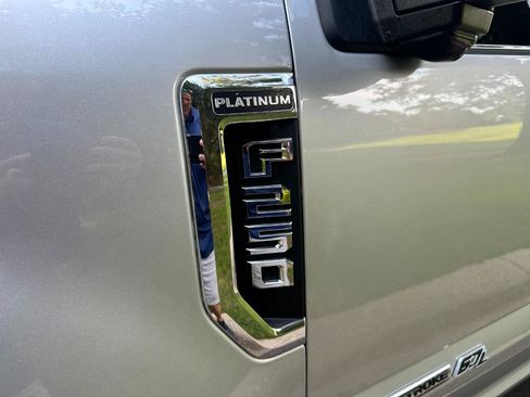 Used 2019 Ford F250 Platinum w/ Platinum Ultimate Package AWD/4WD image 55
