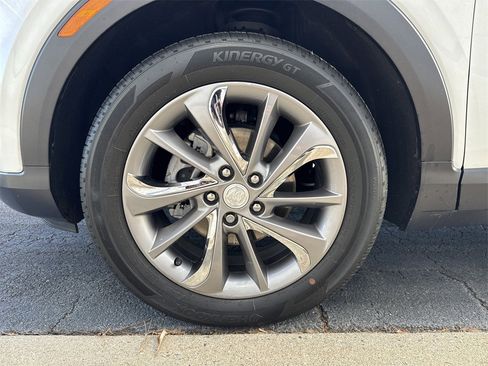 Used 2021 Buick Encore GX Essence w/ Advanced Technology Package image 11