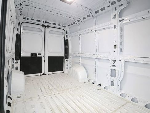 Used 2026 RAM ProMaster 2500 w/ Convenience Group FWD image 18