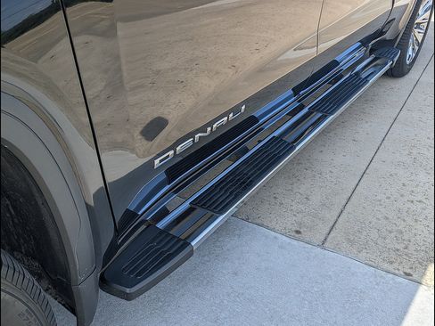 Used 2020 GMC Sierra 1500 Denali w/ Technology Package AWD/4WD image 12