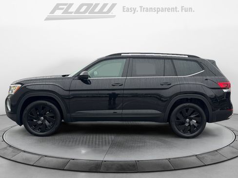 New 2026 Volkswagen Atlas SE image 4