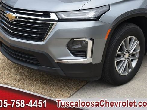 Used 2023 Chevrolet Traverse LT FWD image 41