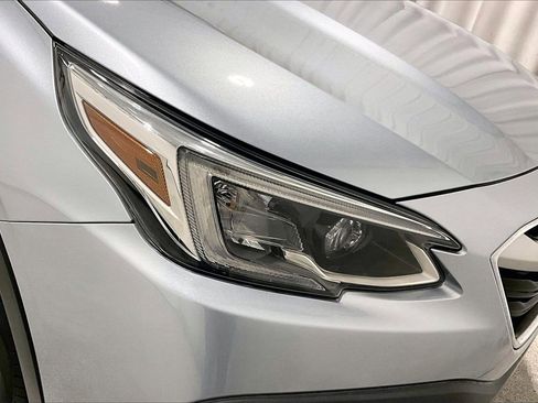 Used 2022 Subaru Outback Limited image 28