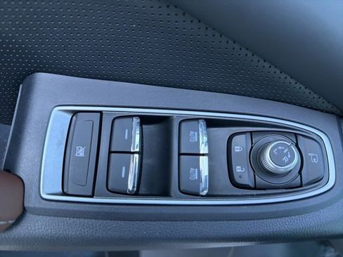 Used 2024 Subaru Ascent Touring image 42