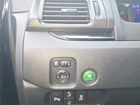 Used 2021 Honda Pilot Black Edition image 12