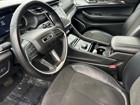 Used 2021 Jeep Grand Cherokee L Altitude image 12