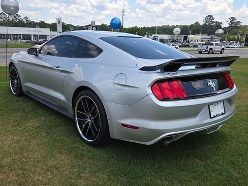 Used 2017 Ford Mustang Coupe RWD image 10