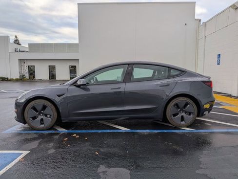 Used 2022 Tesla Model 3 Long Range image 9