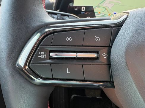 Used 2025 Chevrolet Equinox RS w/ Safety and Technology Package AWD/4WD image 11