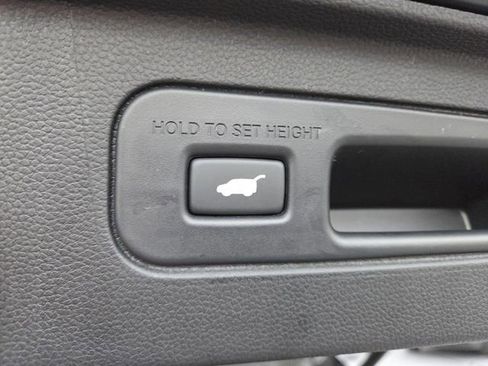 Used 2025 Honda Pilot Elite image 19