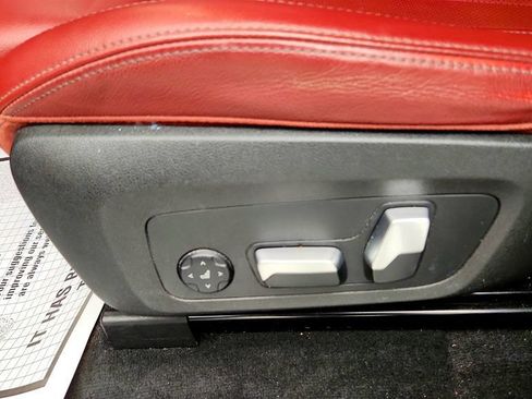 Used 2022 BMW X4 xDrive30i w/ Parking Assistance Package AWD/4WD image 12